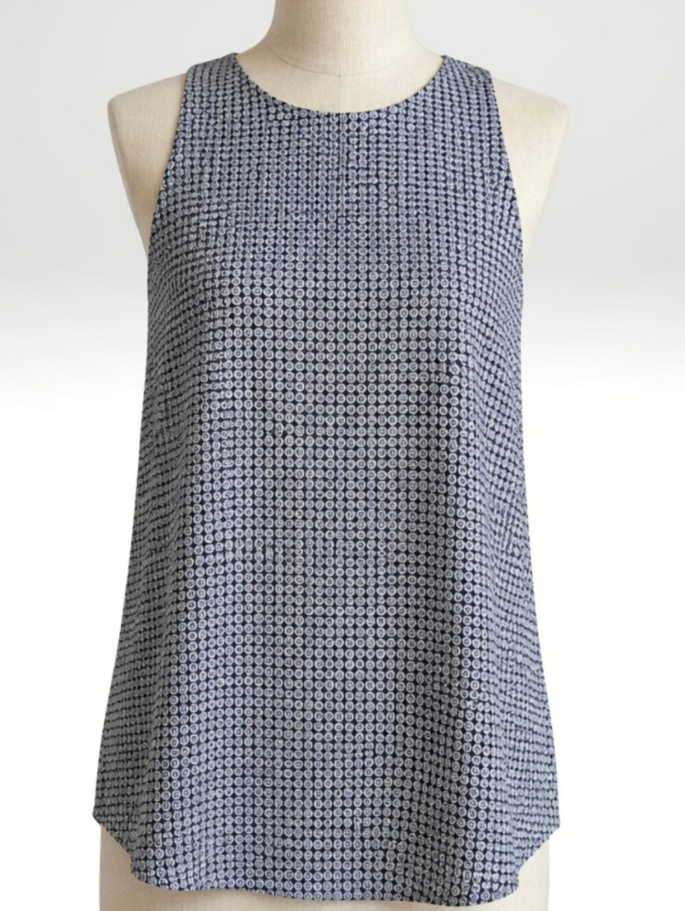 Old Navy Geometric Medallion High Neck Tank Top Sleeveless Blouse Black White M